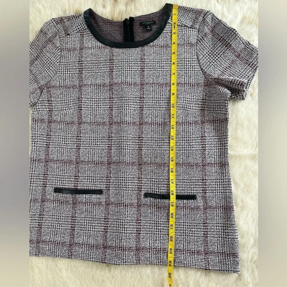 Ann Taylor Petite Plaid Short Sleeve Blouse - Picture 3 of 6